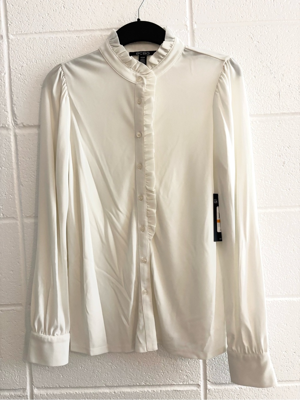 BCBG white Long-Sleeve Blouse S